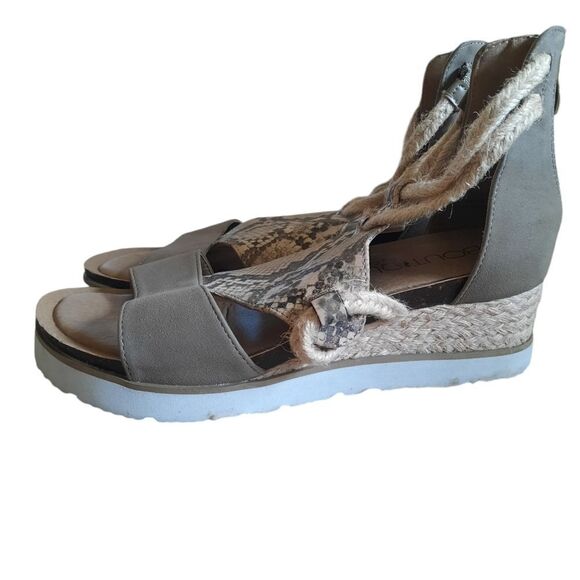 Corkys Boutique Browning Snake Wedges - Picture 1 of 7